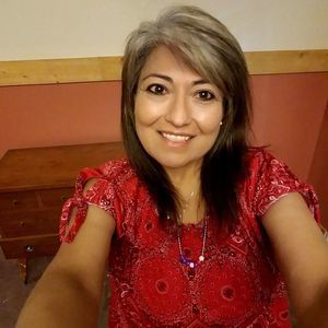 Meet your Posher, Michele